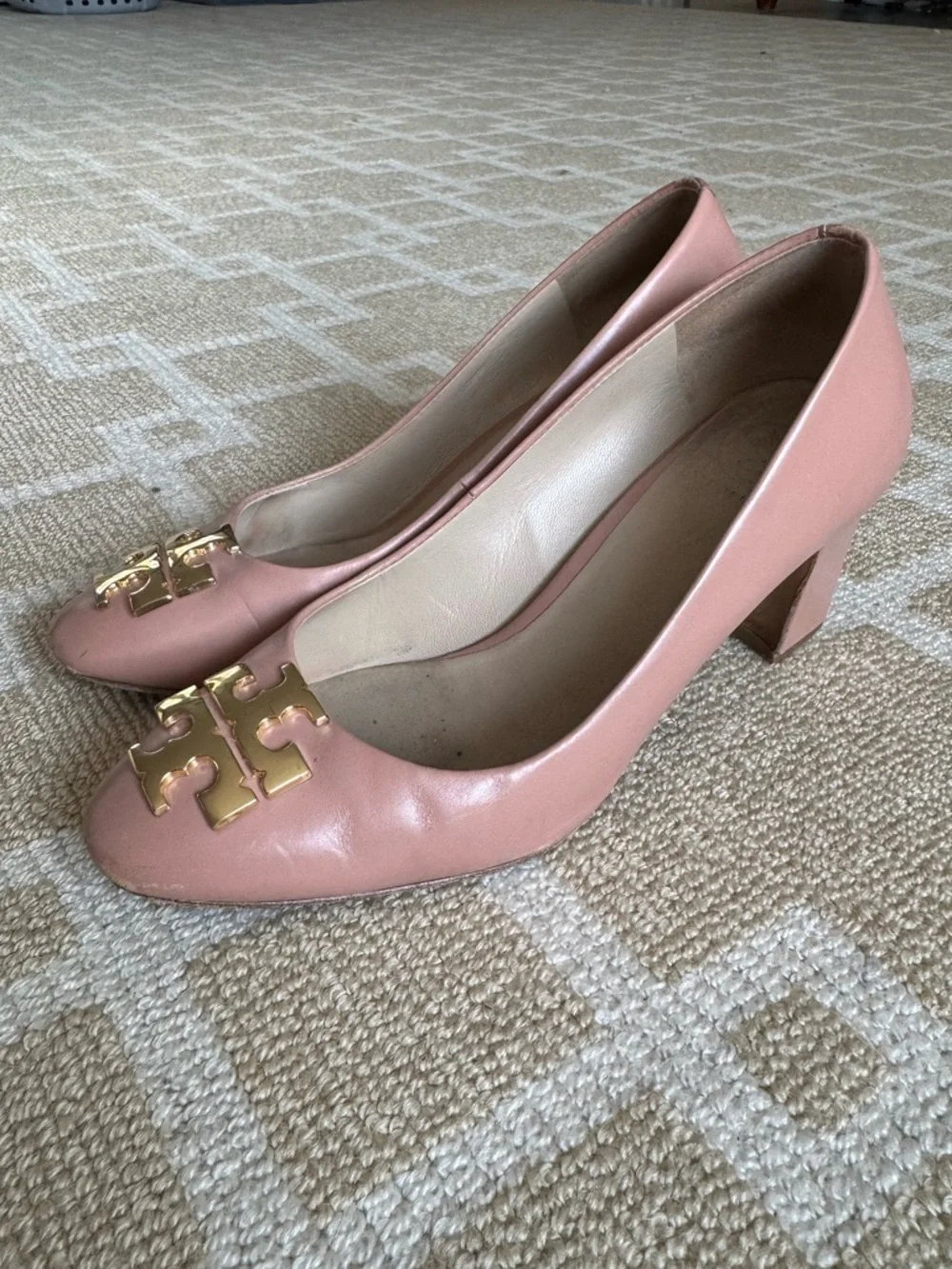 Tory Burch Raleigh Logo Pumps Blush Oak Block Heel Leather Size 5